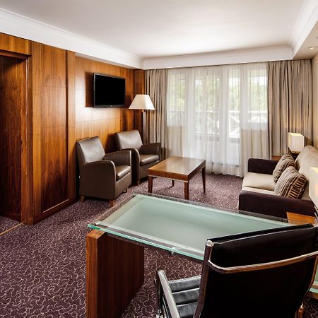 Crowne Plaza Reading Hotell Eksteriør bilde