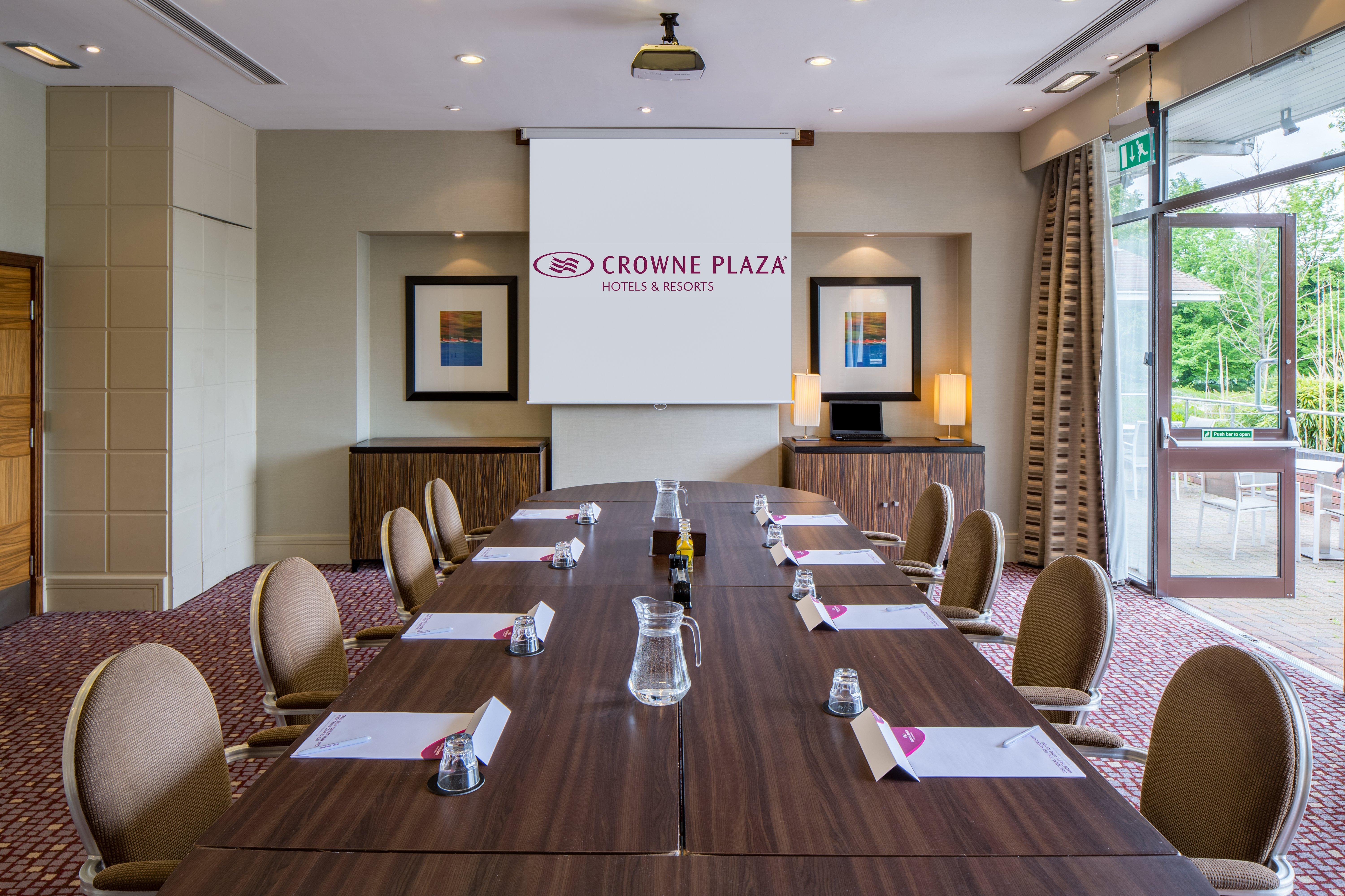 Crowne Plaza Reading Hotell Eksteriør bilde