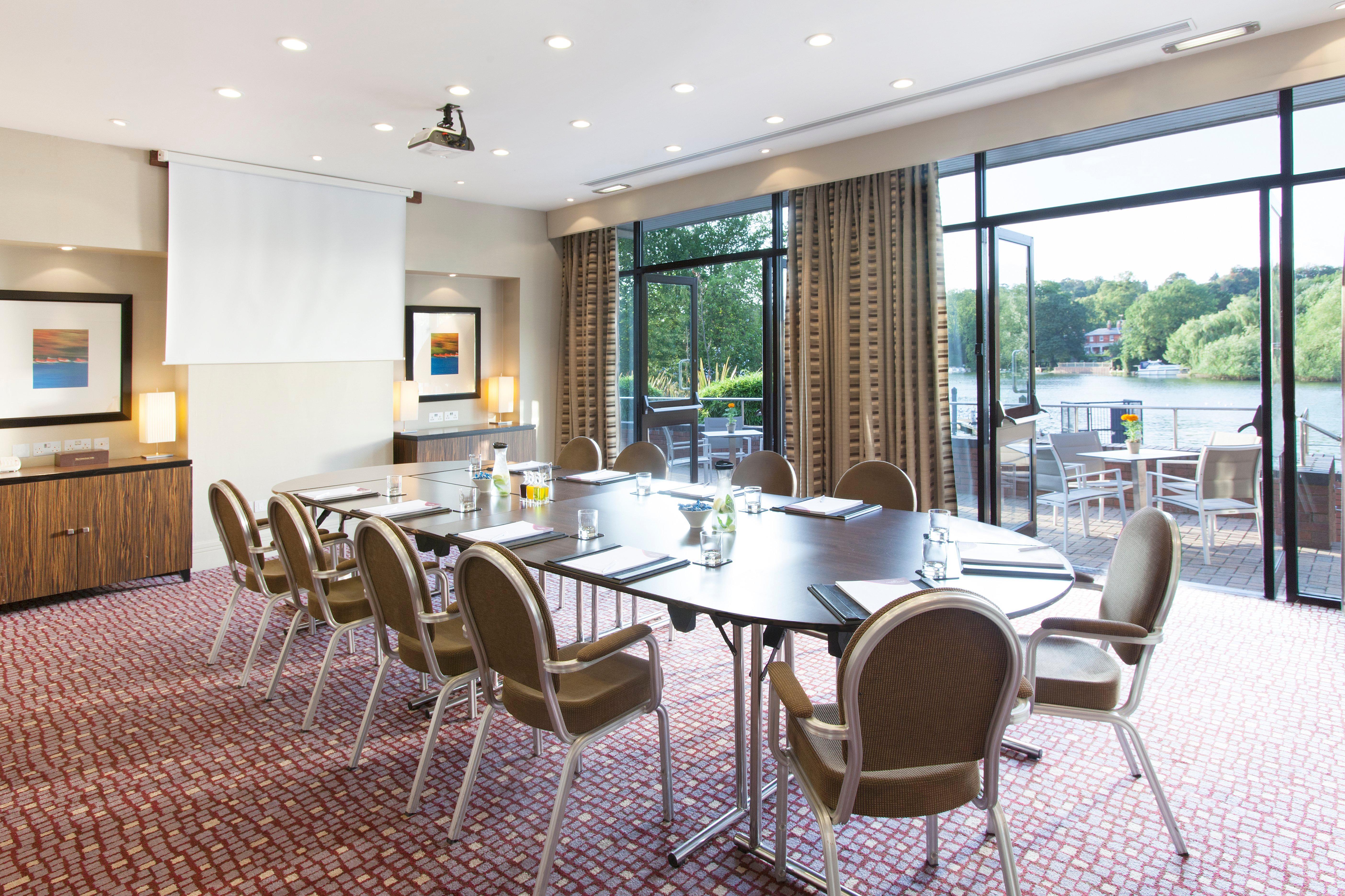 Crowne Plaza Reading Hotell Eksteriør bilde