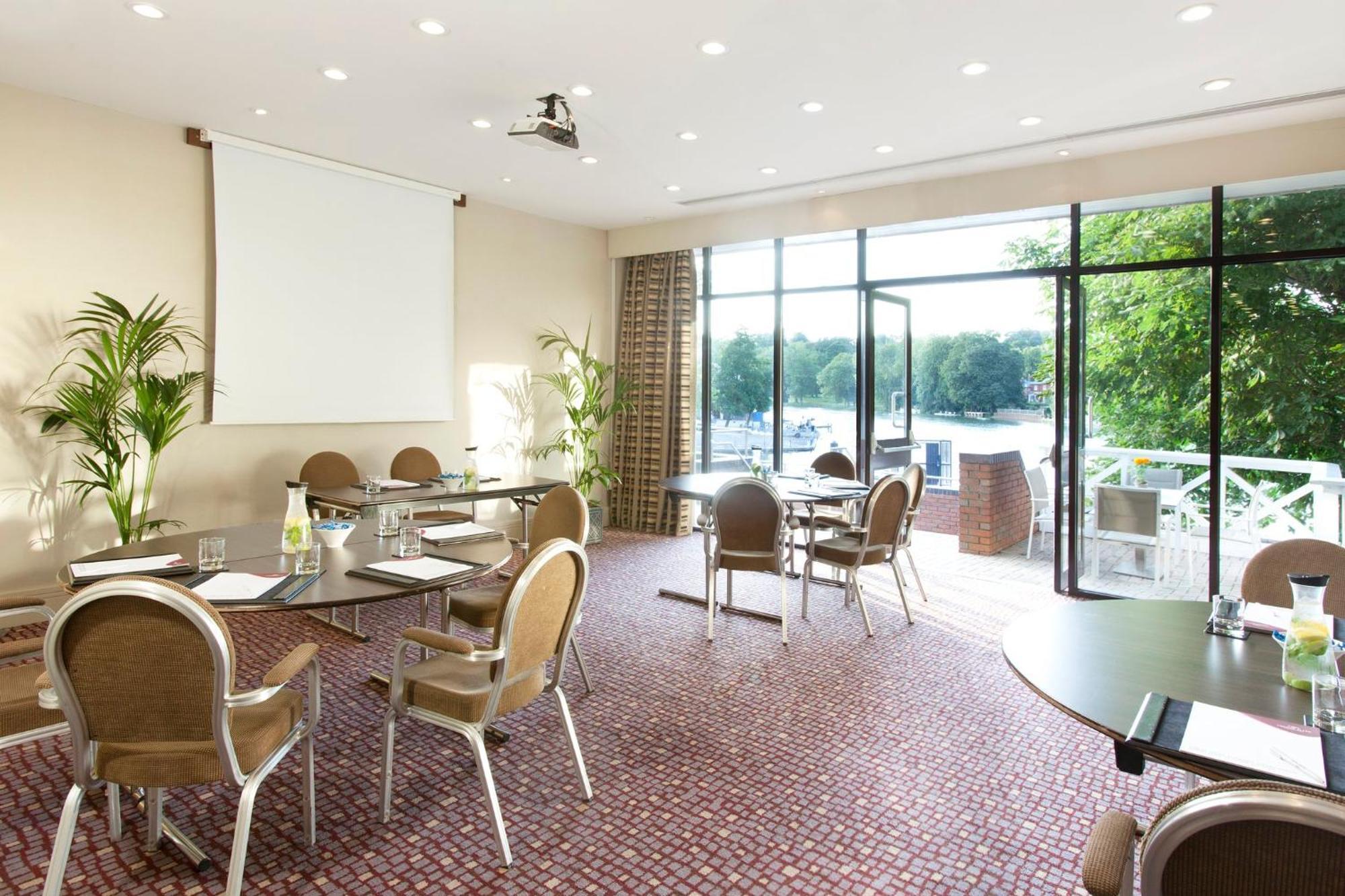 Crowne Plaza Reading Hotell Eksteriør bilde