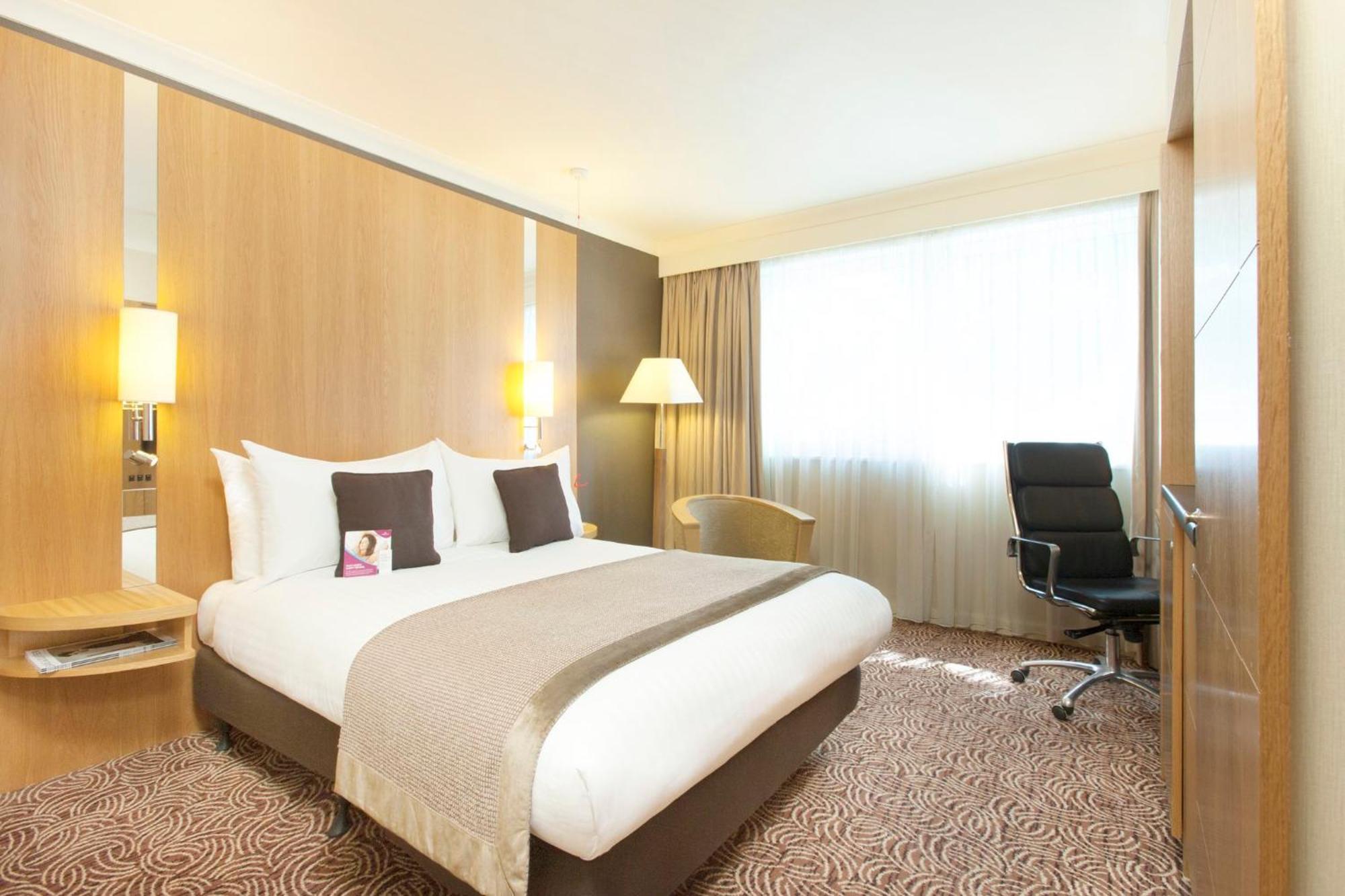 Crowne Plaza Reading Hotell Eksteriør bilde