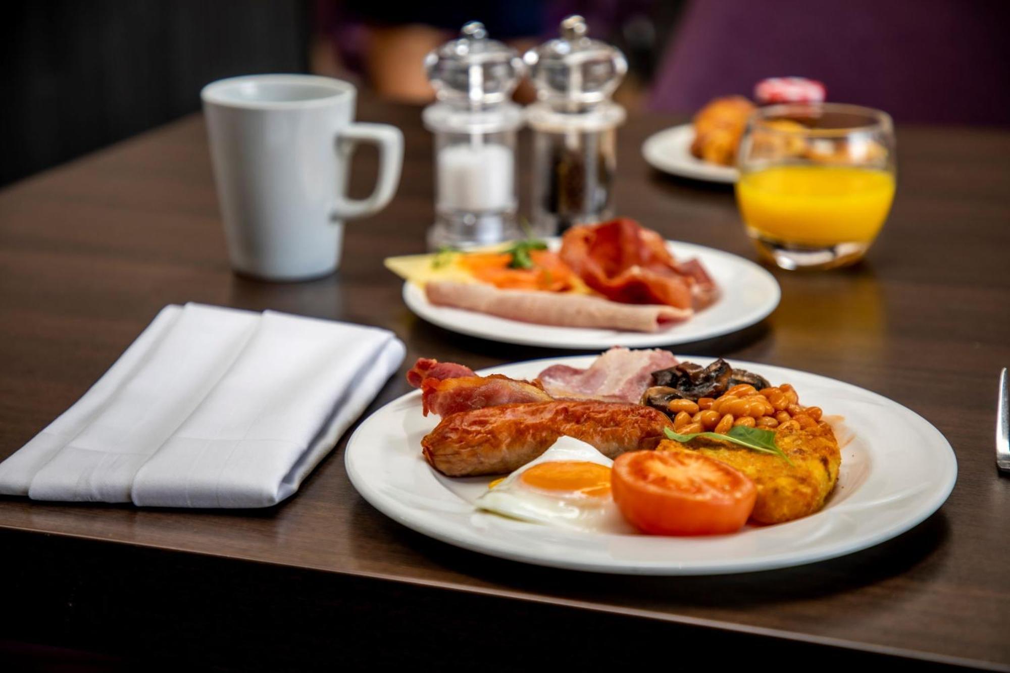 Crowne Plaza Reading Hotell Eksteriør bilde